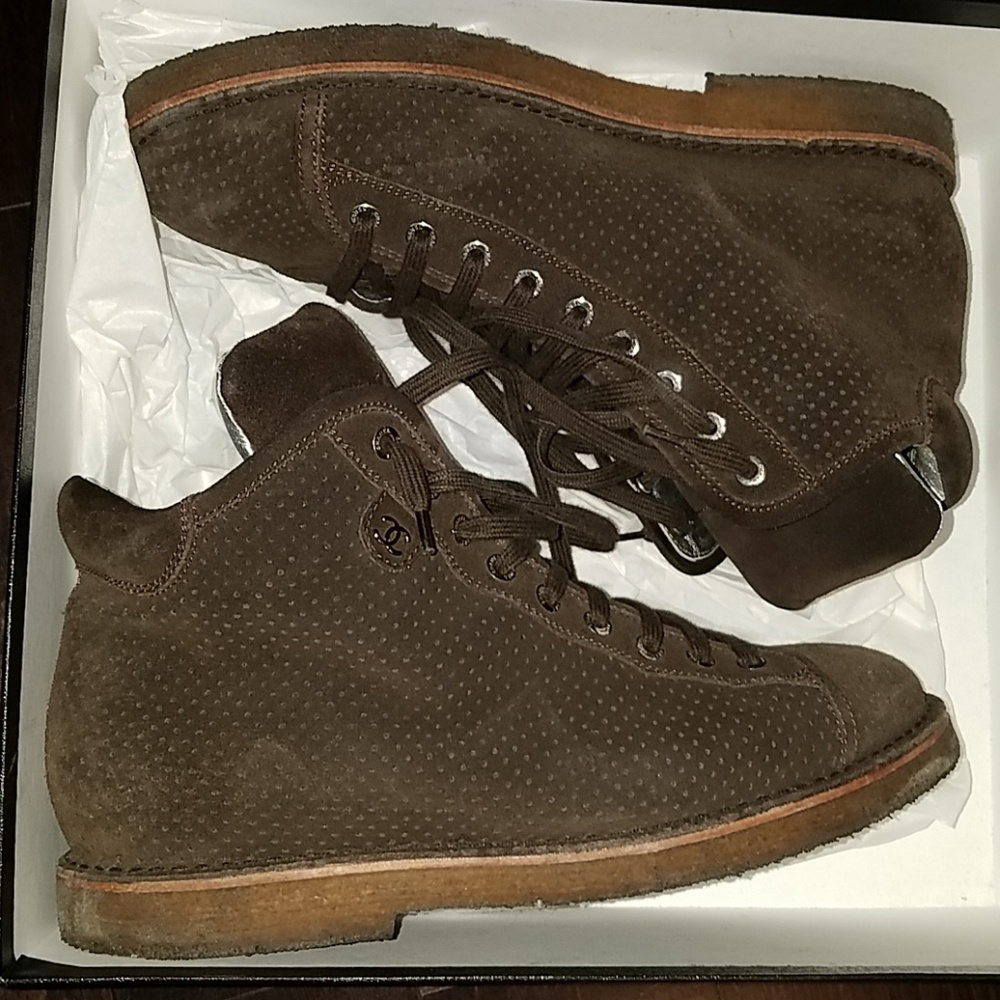 *SOLD*Authentic Chanel boots